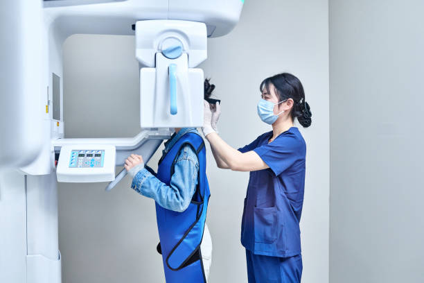 Best Emergency Tooth Extraction in Marlborough, MO